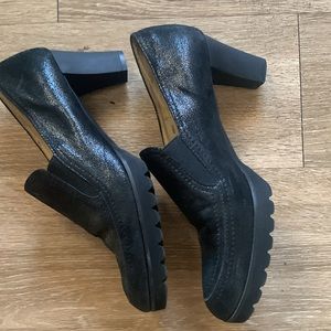 BRUNATE Italian Leather 3 inch heel loafers—size 8.5US 39EU